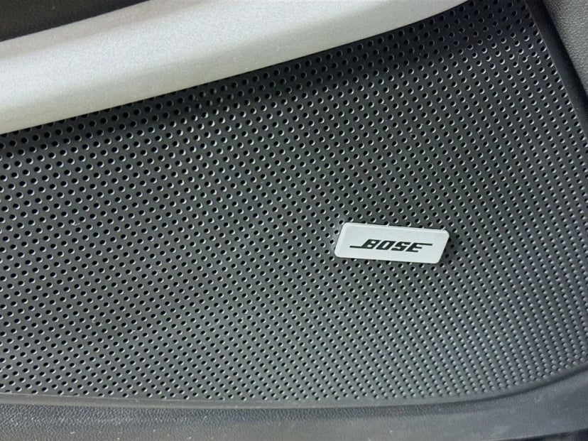2018 Chevrolet Camaro - Image 22