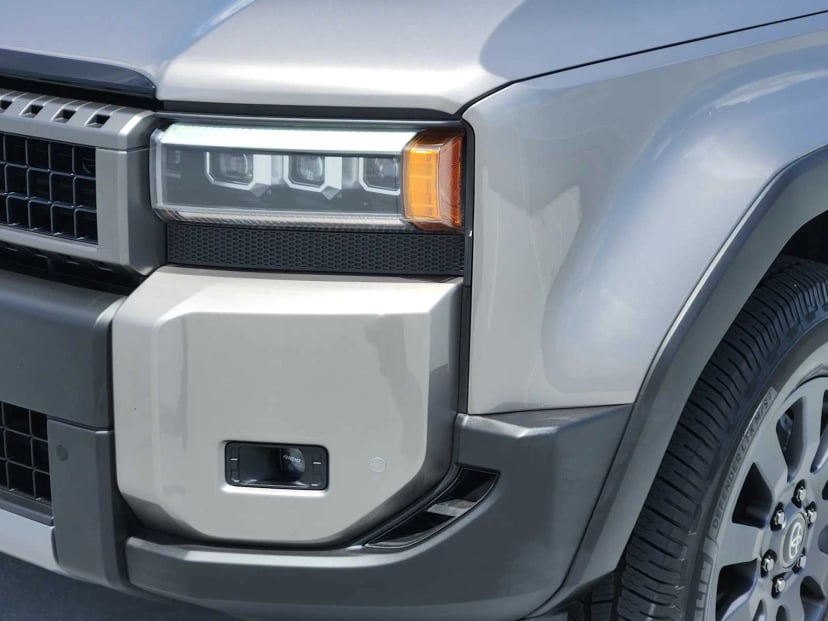 2024 Toyota Land Cruiser - Image 8