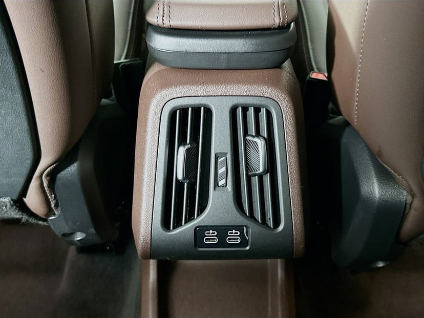 2025 BMW X1 - Image 25