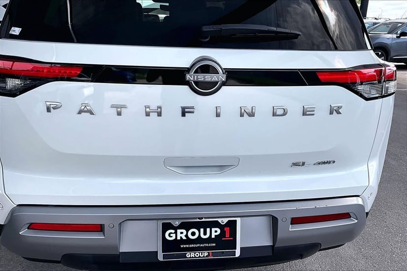 2023 Nissan Pathfinder - Image 10