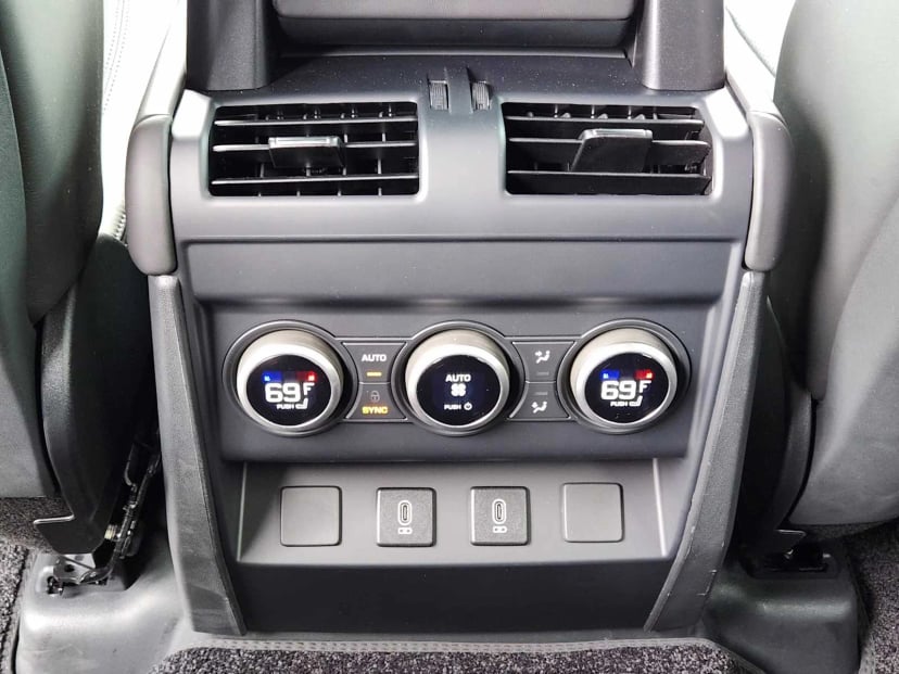 2026 LAND ROVER Defender 130 - Image 29