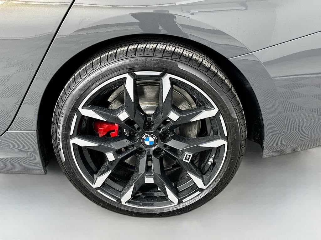 2026 BMW 3 Series - Image 23