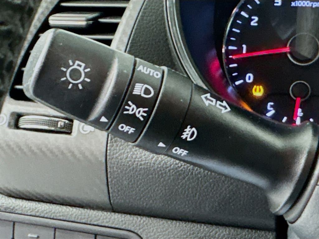 2016 KIA Forte - Image 14