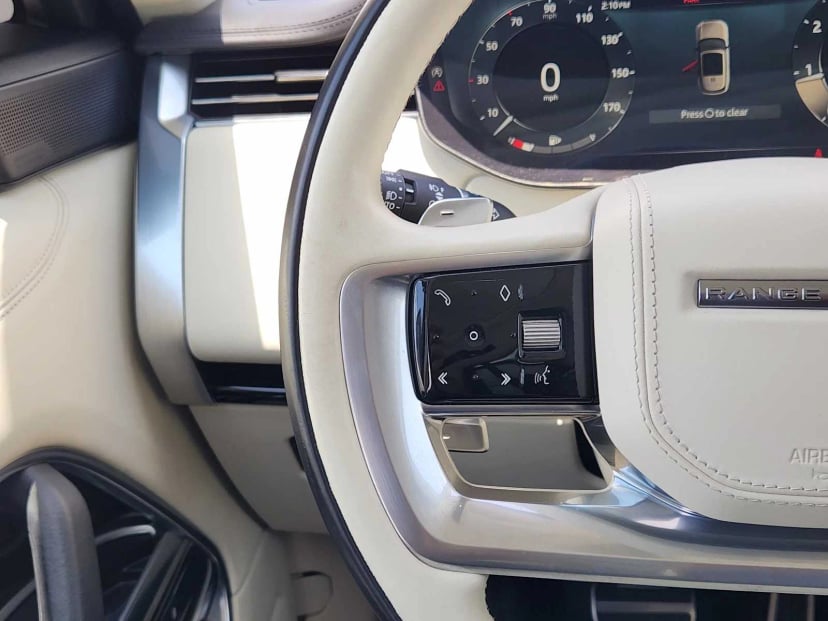 2023 Land Rover Range Rover - Image 25