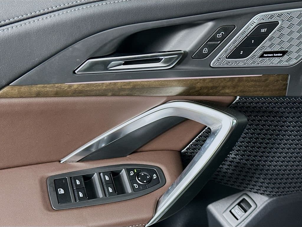 2025 BMW X1 - Image 20