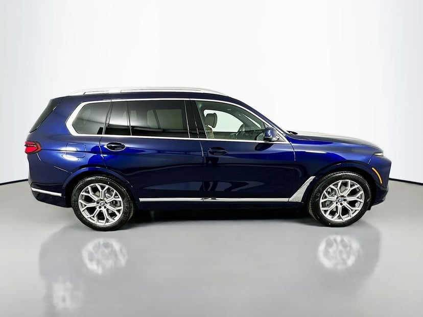 2026 BMW X7 - Image 4