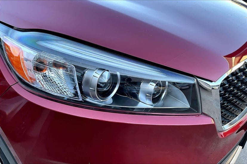 2017 Kia Sorento - Image 26