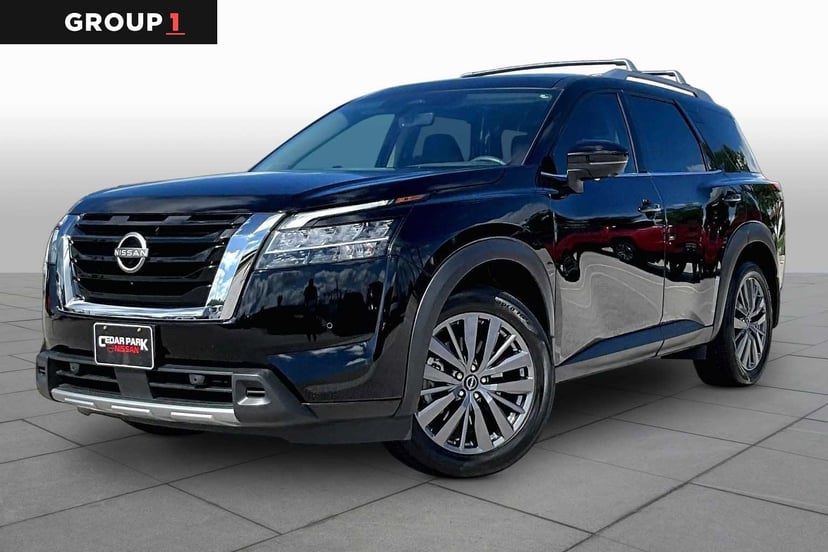 2024 Nissan Pathfinder - Image 2
