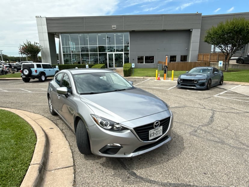 2014 Mazda Mazda3 - Image 2