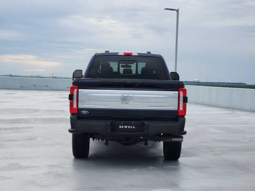 2025 Ford Super Duty F-250 Pickup - Image 6