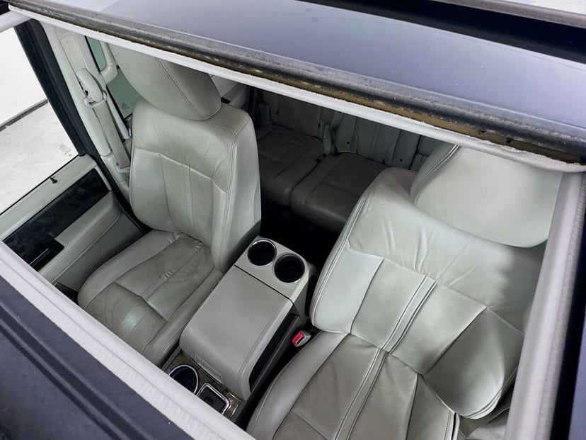 2017 Lincoln Navigator - Image 27