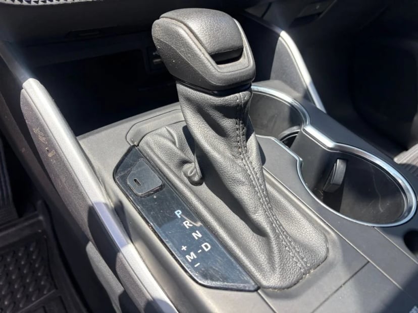 2022 Toyota Highlander - Image 17