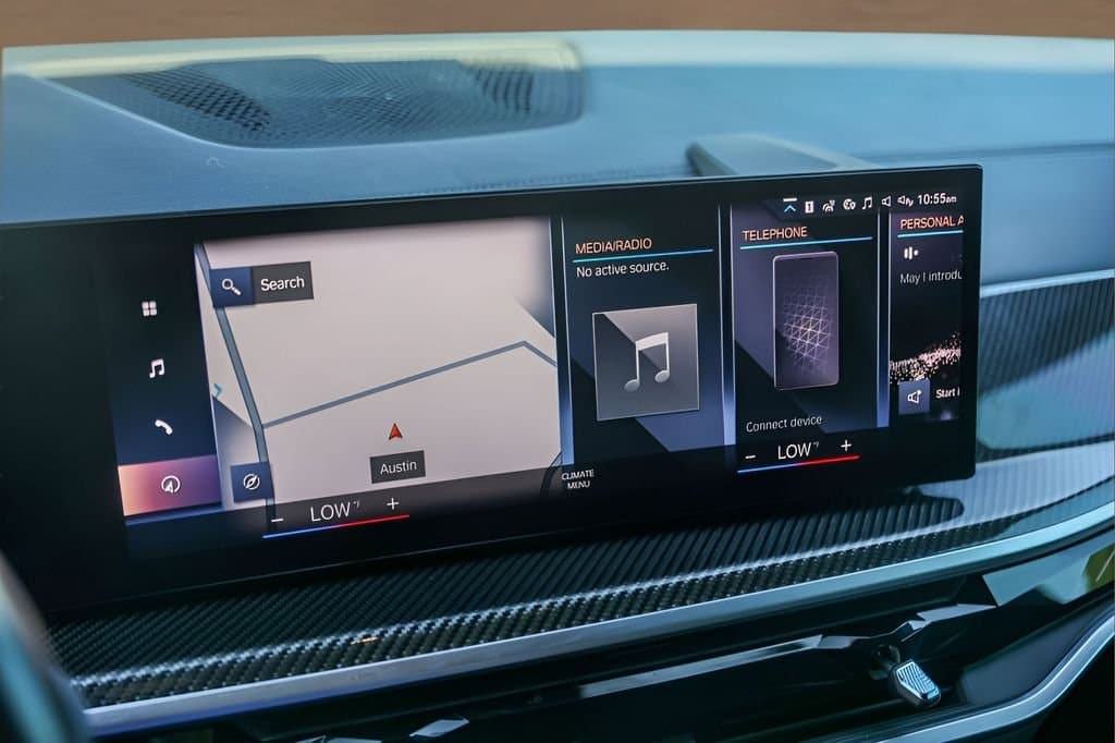 2023 BMW X7 - Image 16