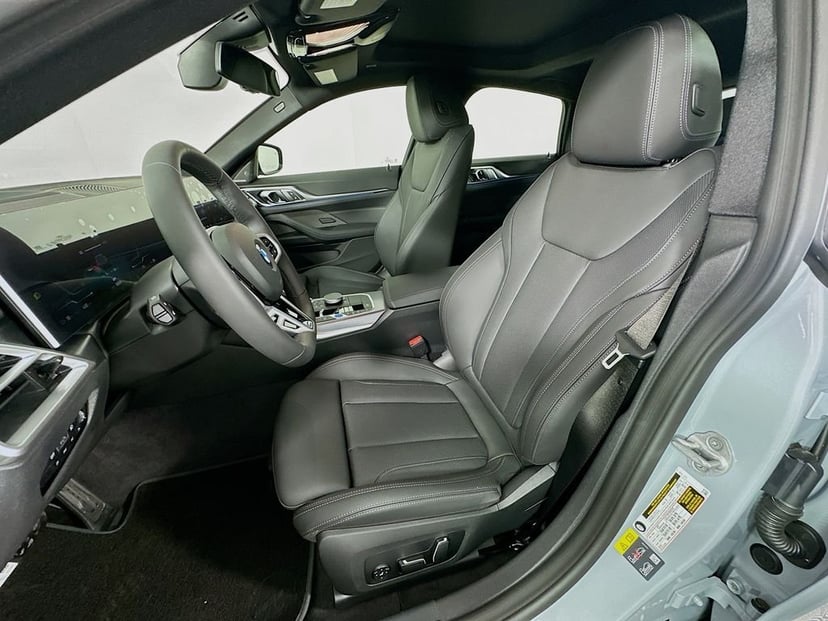 2026 BMW i4 - Image 16