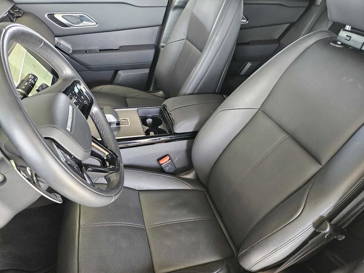 2026 Land Rover Range Rover Velar - Image 11