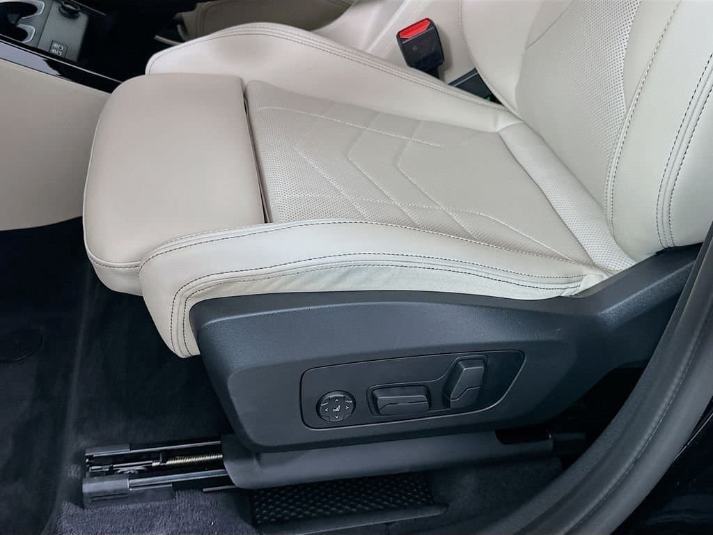 2025 BMW X1 - Image 19