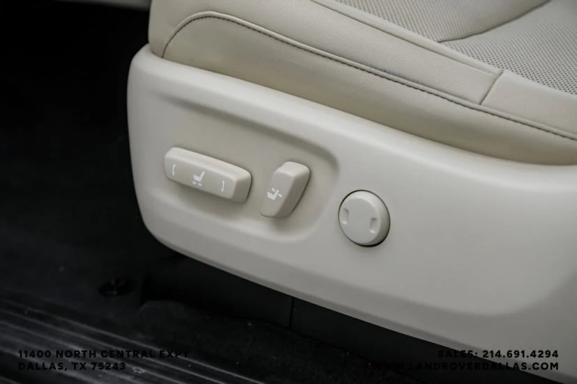 2023 Lexus GX - Image 35