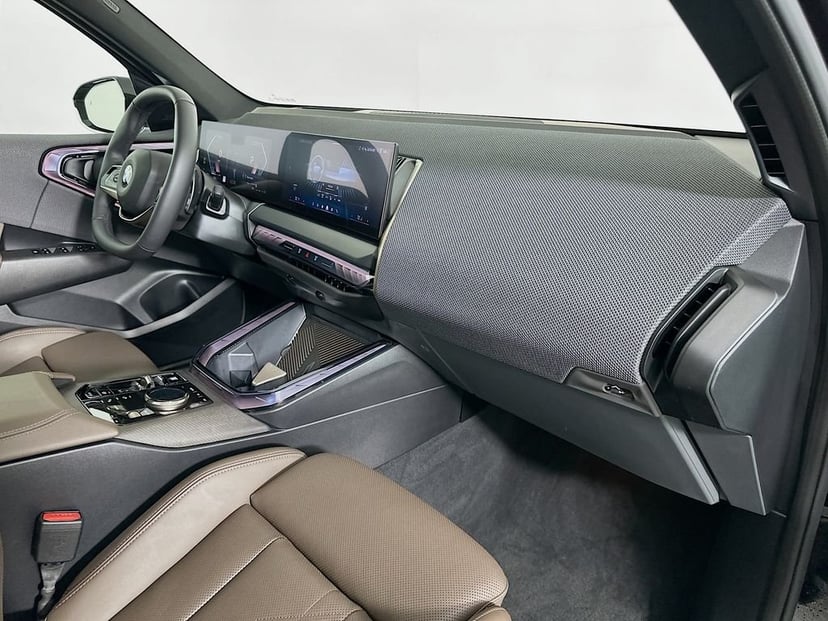 2025 BMW X3 - Image 28