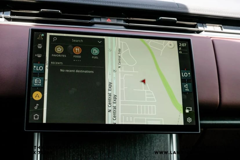 2026 Land Rover Range Rover - Image 25