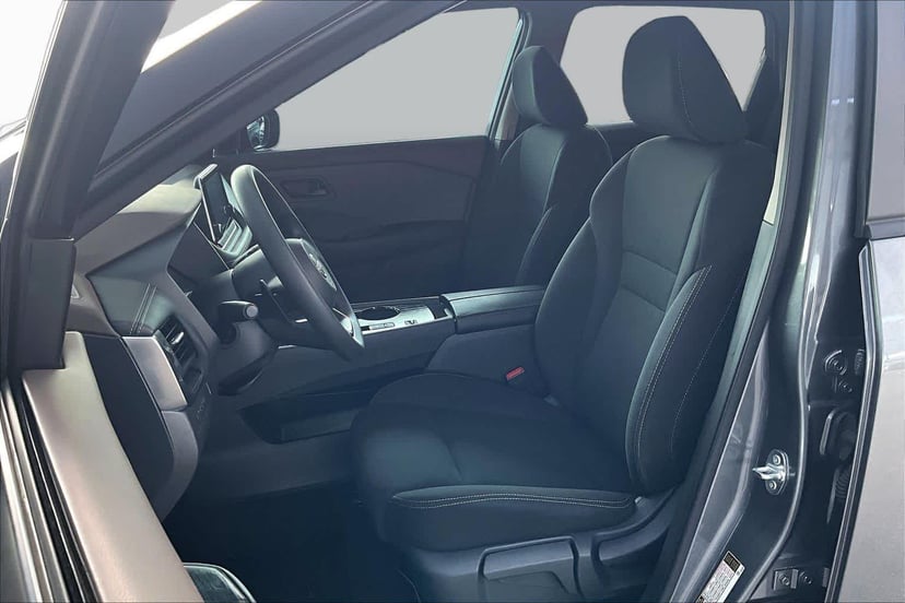 2023 Nissan Rogue - Image 8