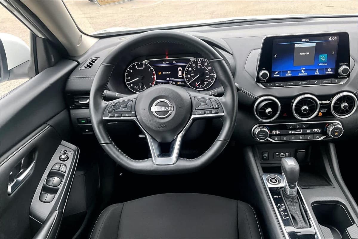 2025 Nissan Sentra - Image 6