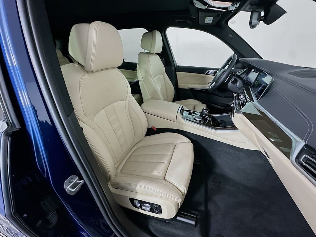 2022 BMW X5 - Image 29
