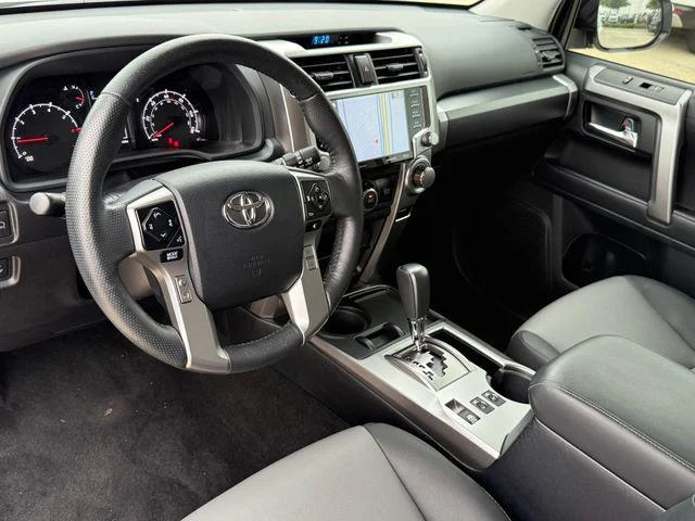 2023 Toyota 4RUNNER - Image 11