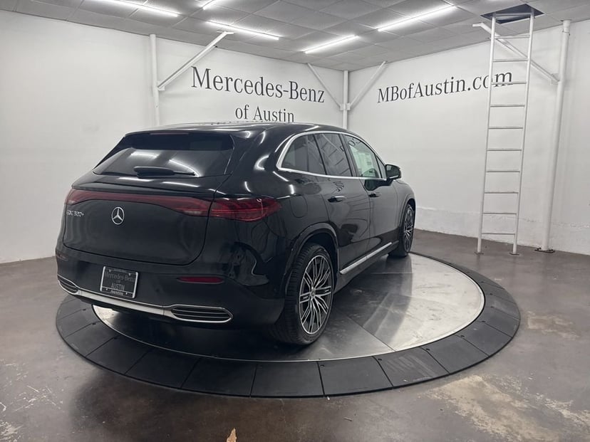 2026 Mercedes-Benz EQE - Image 7