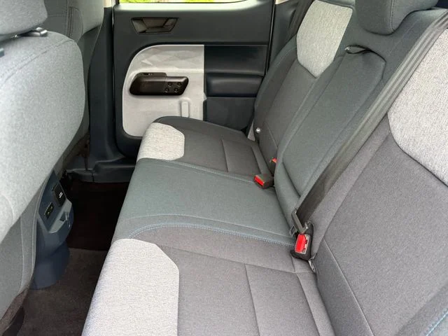 2025 Ford Maverick - Image 27