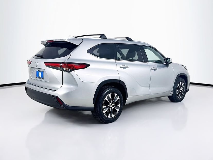 2020 Toyota Highlander - Image 7
