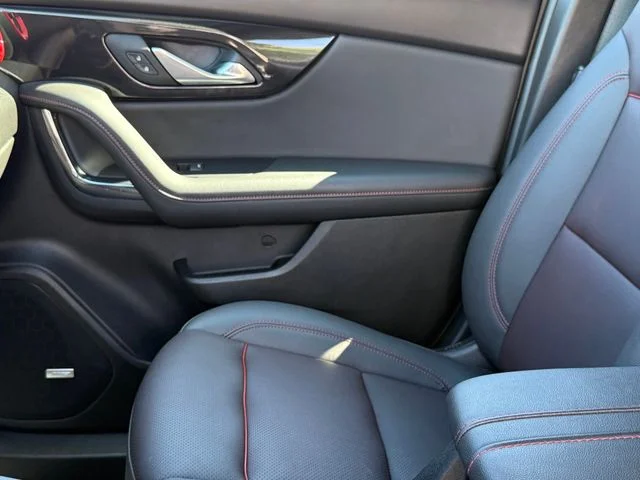 2025 Chevrolet Blazer - Image 10