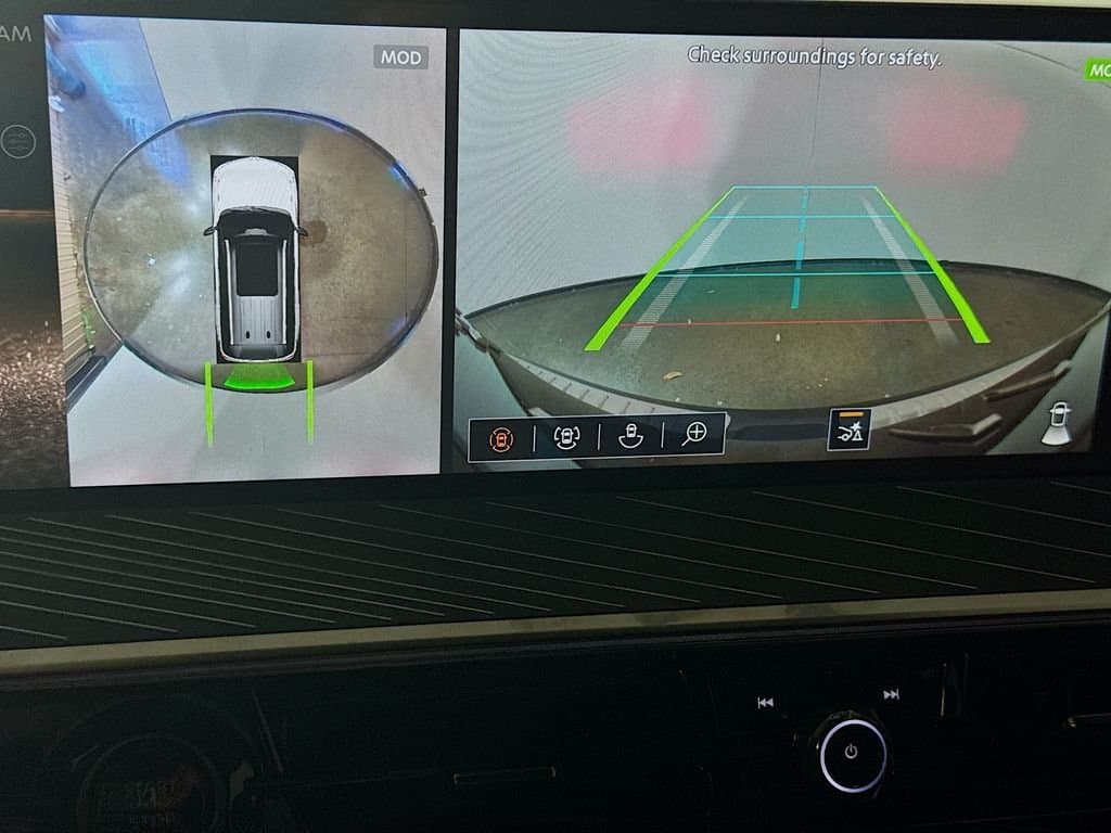 2026 INFINITI QX80 - Image 17