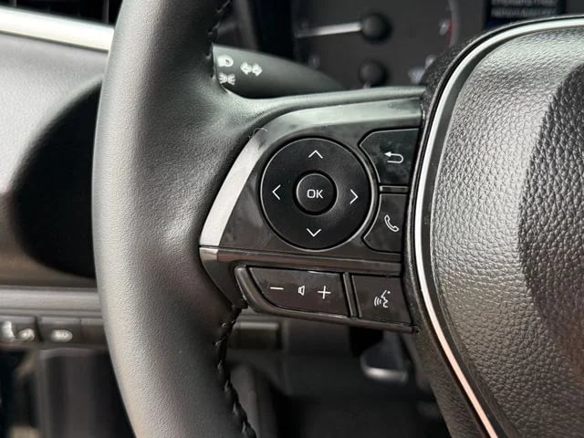 2025 Toyota Corolla - Image 18