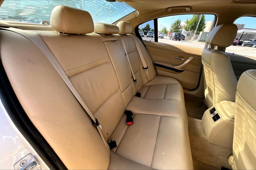 2011 BMW 328i - Image 19
