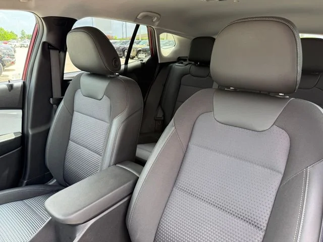 2025 Chevrolet Trax - Image 10