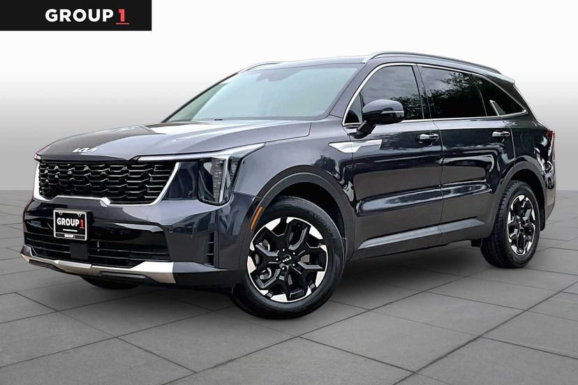 2025 Kia Sorento - Image 1