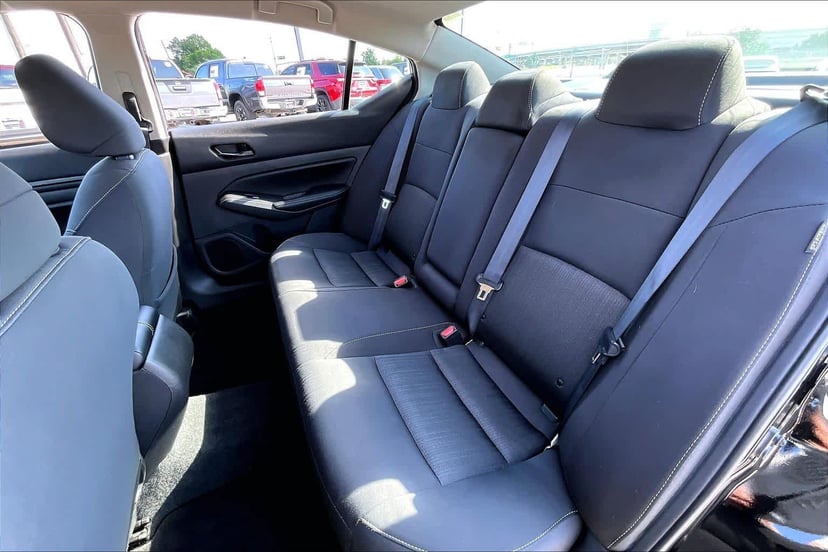 2025 Nissan Altima - Image 21