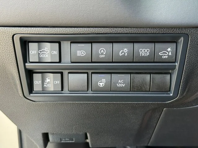 2024 Toyota Tundra - Image 19