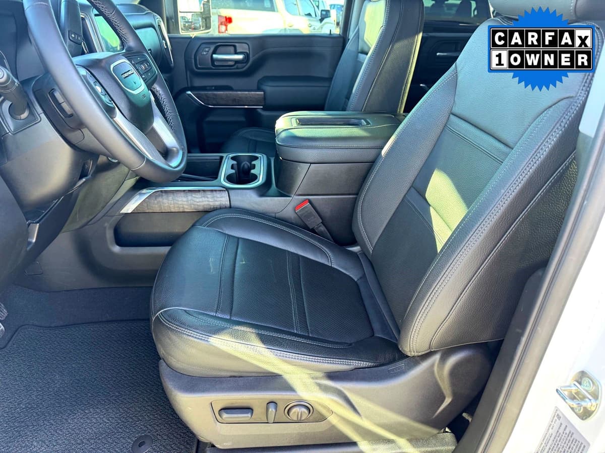 2022 GMC Sierra 2500HD - Image 12