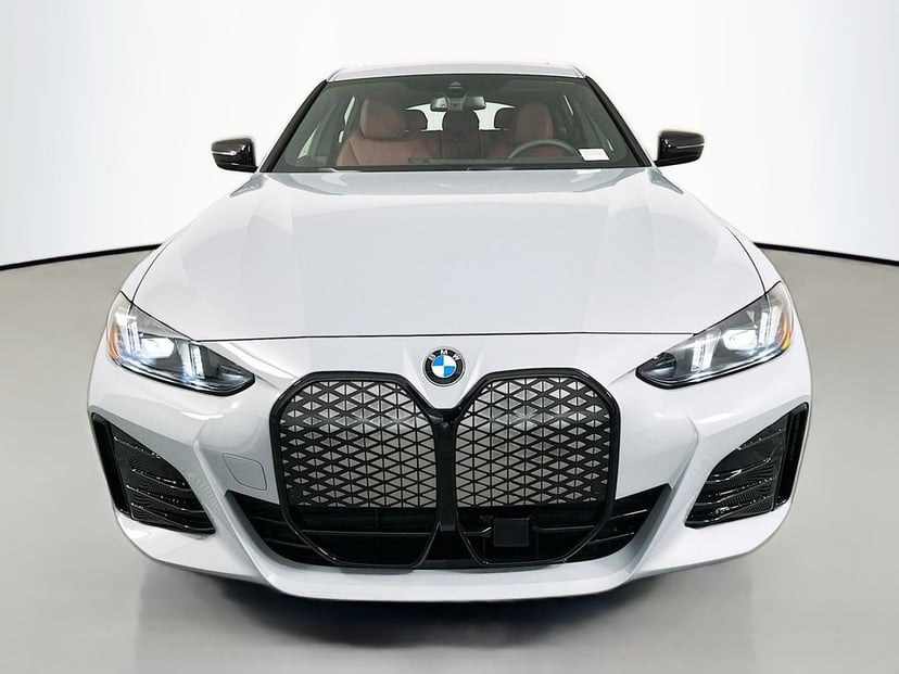 2026 BMW i4 - Image 2