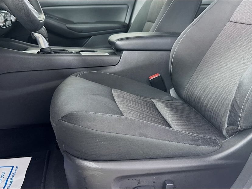 2025 Nissan Altima - Image 23
