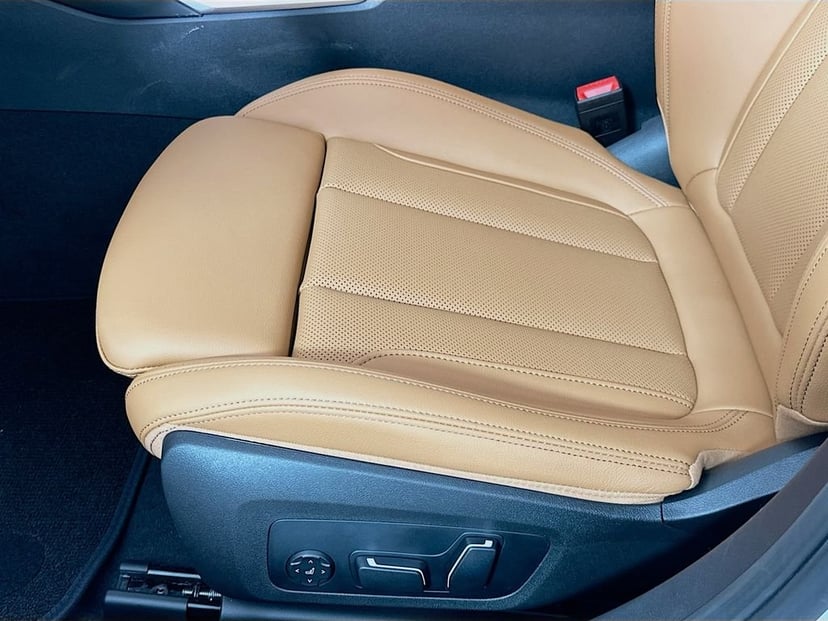 2026 BMW 3 Series - Image 21