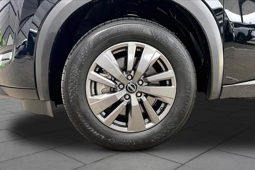2025 Nissan Pathfinder - Image 11