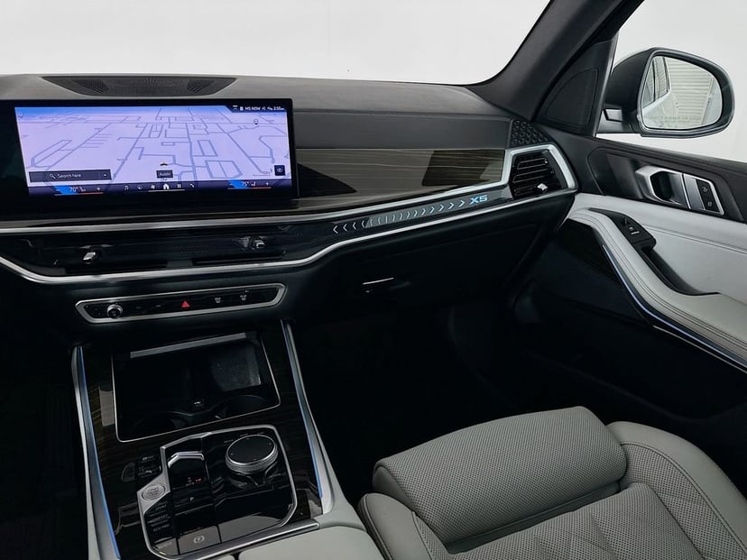 2024 BMW X5 - Image 24