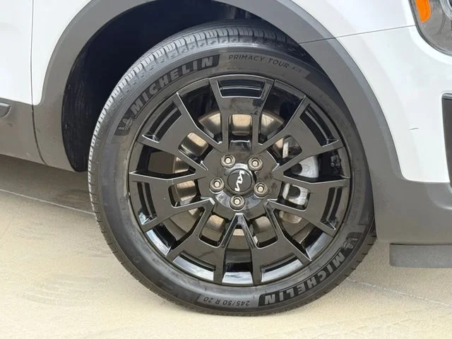 2022 Kia Telluride - Image 2