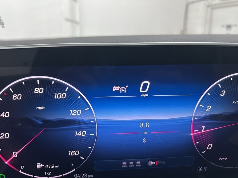 2026 Mercedes-Benz GLC - Image 12