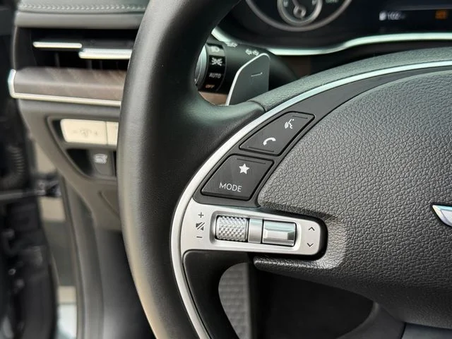 2021 Genesis G80 - Image 14