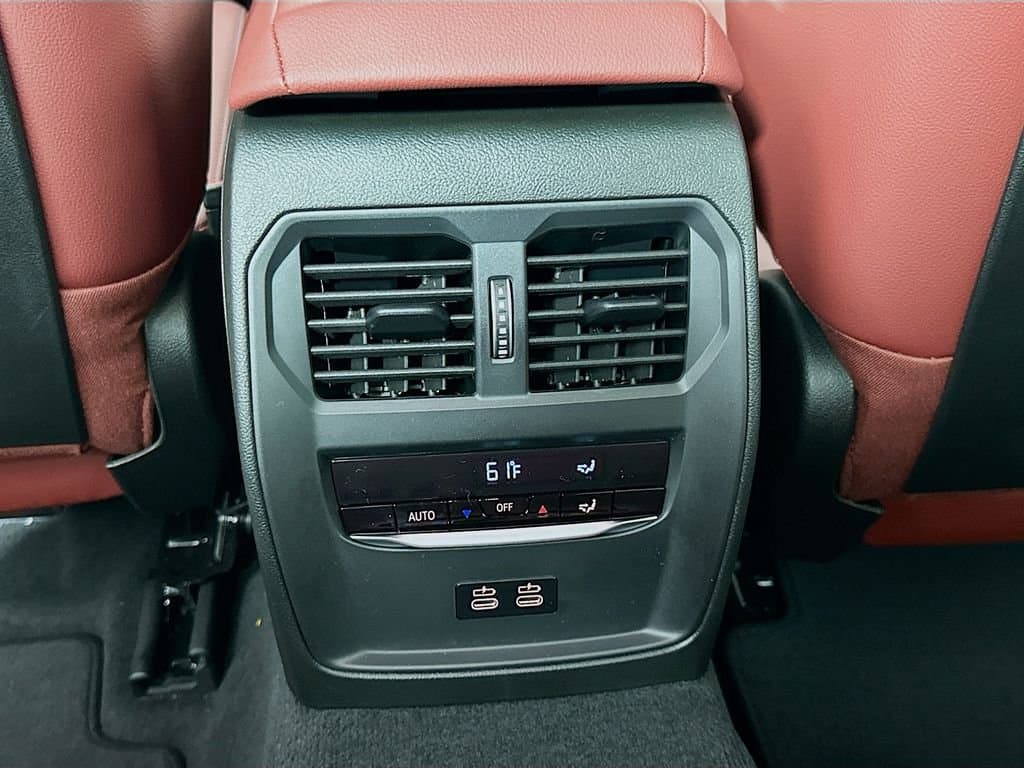 2026 BMW 3 Series - Image 18