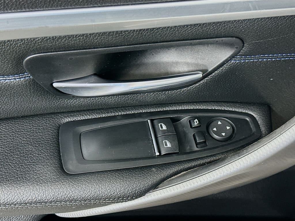 2019 BMW 4 Series - Image 18