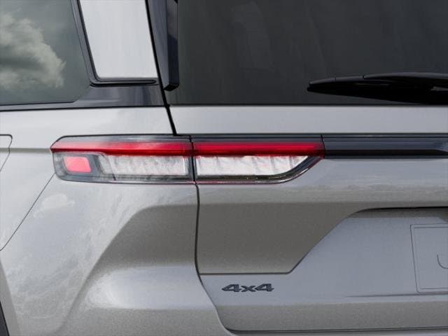 2025 Jeep Grand Cherokee - Image 32